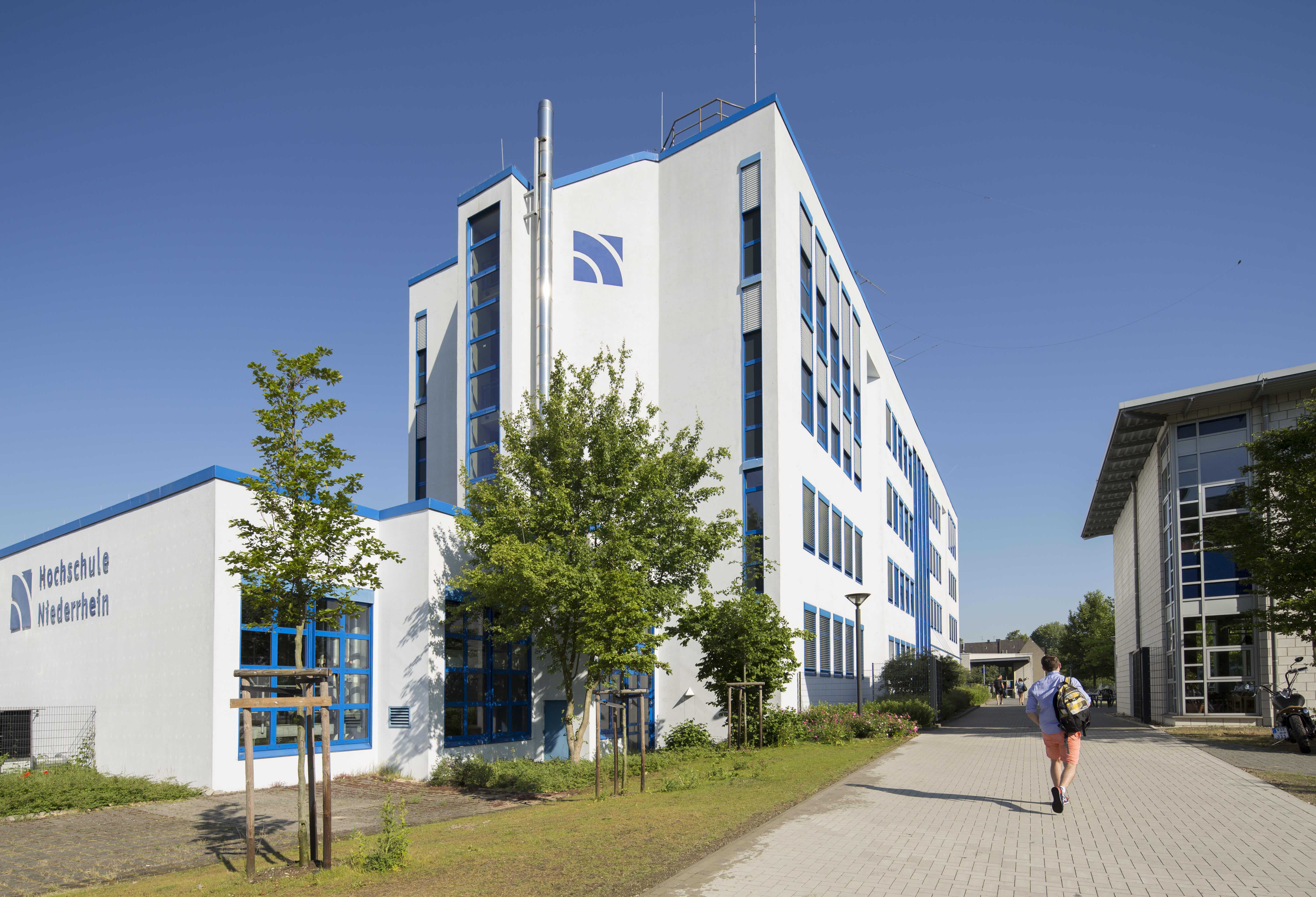 Für Unternehmen gibt es verschiedene Möglichkeiten der Zusammenarbeit mit der Hochschule Niederrhein. Foto: HSNR